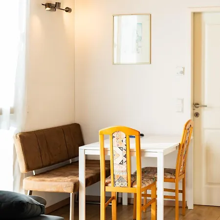 215 Wien 4-6 Pers 42m2 Apartman *